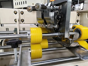 Полуавтоматическая одноголовочная машина для сшивки гофрокоробов 